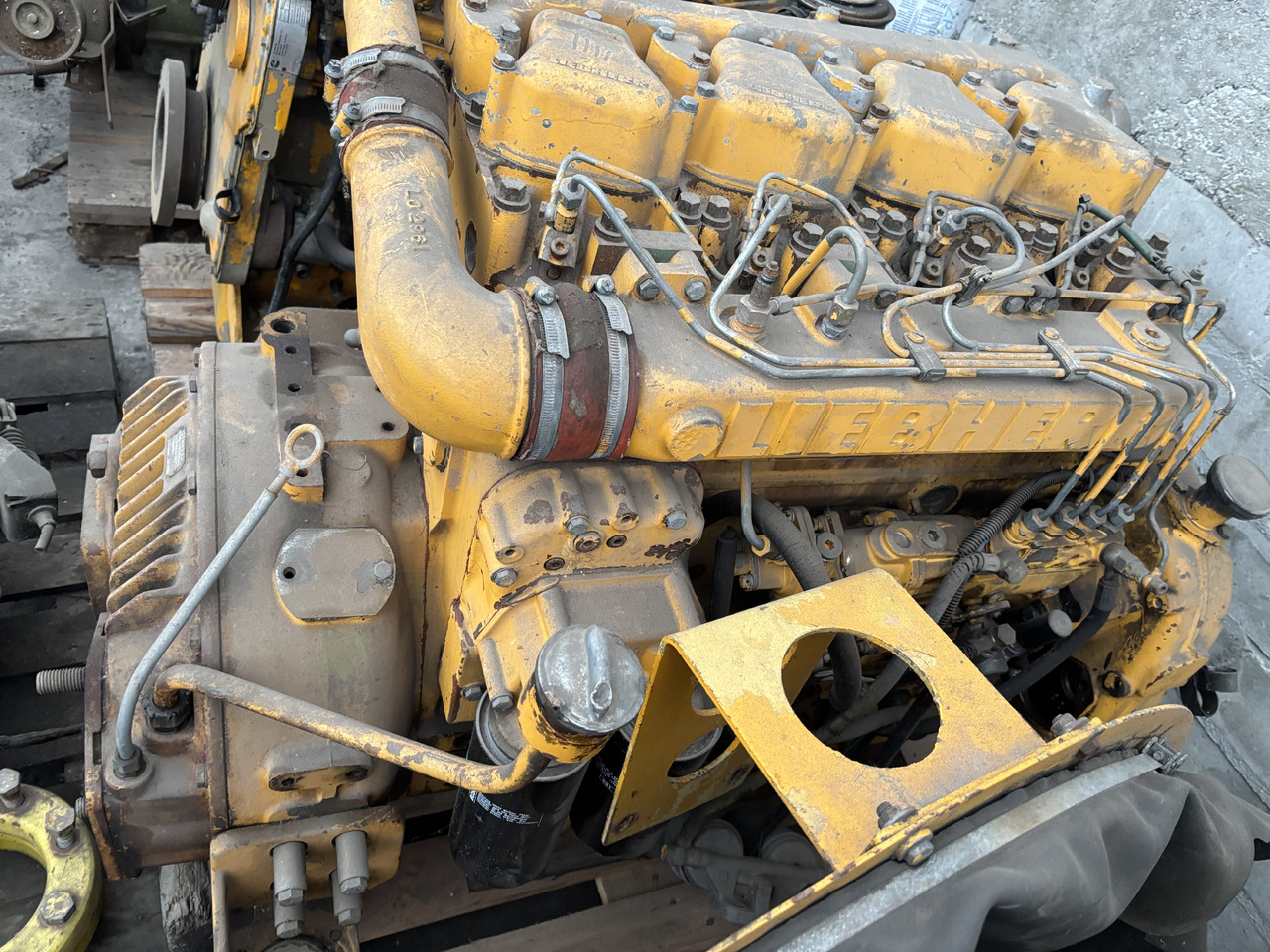 Liebherr D904T D 904 T Silnik Kompletny Blok Koło Zamachowe Wał Korbowy Pokrywa Miska CZĘŚCI - Volante do motor para Máquina agrícola: foto 3 Liebherr D904T D 904 T Silnik Kompletny Blok Koło Zamachowe Wał Korbowy Pokrywa Miska CZĘŚCI - Volante do motor para Máquina agrícola: foto 3