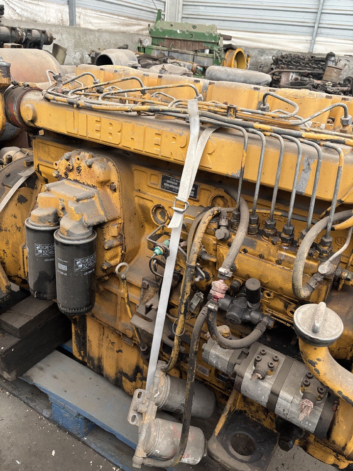 Liebherr D906TB D 904 TB Silnik Kompletny Blok Koło Zamachowe Wał Korbowy Pokrywa Miska CZĘŚCI - Volante do motor para Máquina agrícola: foto 2 Liebherr D906TB D 904 TB Silnik Kompletny Blok Koło Zamachowe Wał Korbowy Pokrywa Miska CZĘŚCI - Volante do motor para Máquina agrícola: foto 2