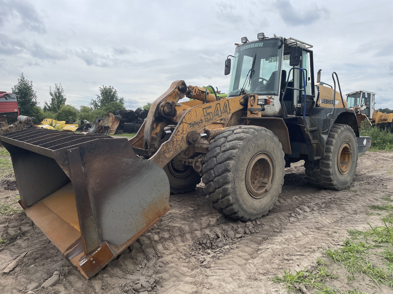 Liebherr L544 - koło felga opona - Jante para Máquina agrícola: foto 1 Liebherr L544 - koło felga opona - Jante para Máquina agrícola: foto 1