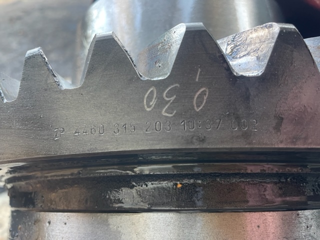 Liebherr L554 wkład mostu 10/37 Atak talerz mechanizm róźnicowy - Diferencial para Máquina de construção: foto 3 Liebherr L554 wkład mostu 10/37 Atak talerz mechanizm róźnicowy - Diferencial para Máquina de construção: foto 3