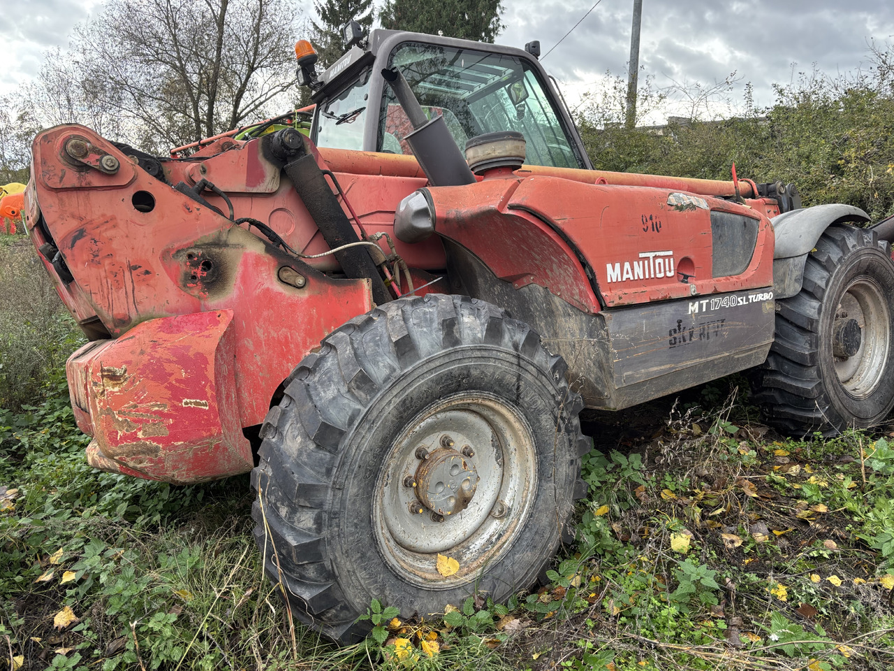 Manitou MT 1740 SLT - Ładowarka Teleskopowa - Zderzak Tylni Zaczep Obciążnik Balast Przeciwwaga - Carroceria e exterior para Empilhador telescópico: foto 1 Manitou MT 1740 SLT - Ładowarka Teleskopowa - Zderzak Tylni Zaczep Obciążnik Balast Przeciwwaga - Carroceria e exterior para Empilhador telescópico: foto 1