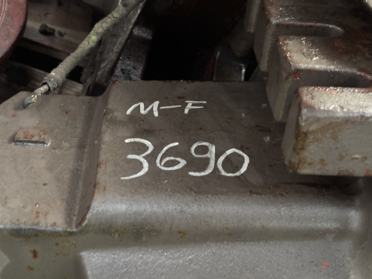 Massey Ferguson 3690 Obudowa Hamulca Tylnego Prawa 3616544M2 - Acessório de freio para Máquina agrícola: foto 3 Massey Ferguson 3690 Obudowa Hamulca Tylnego Prawa 3616544M2 - Acessório de freio para Máquina agrícola: foto 3