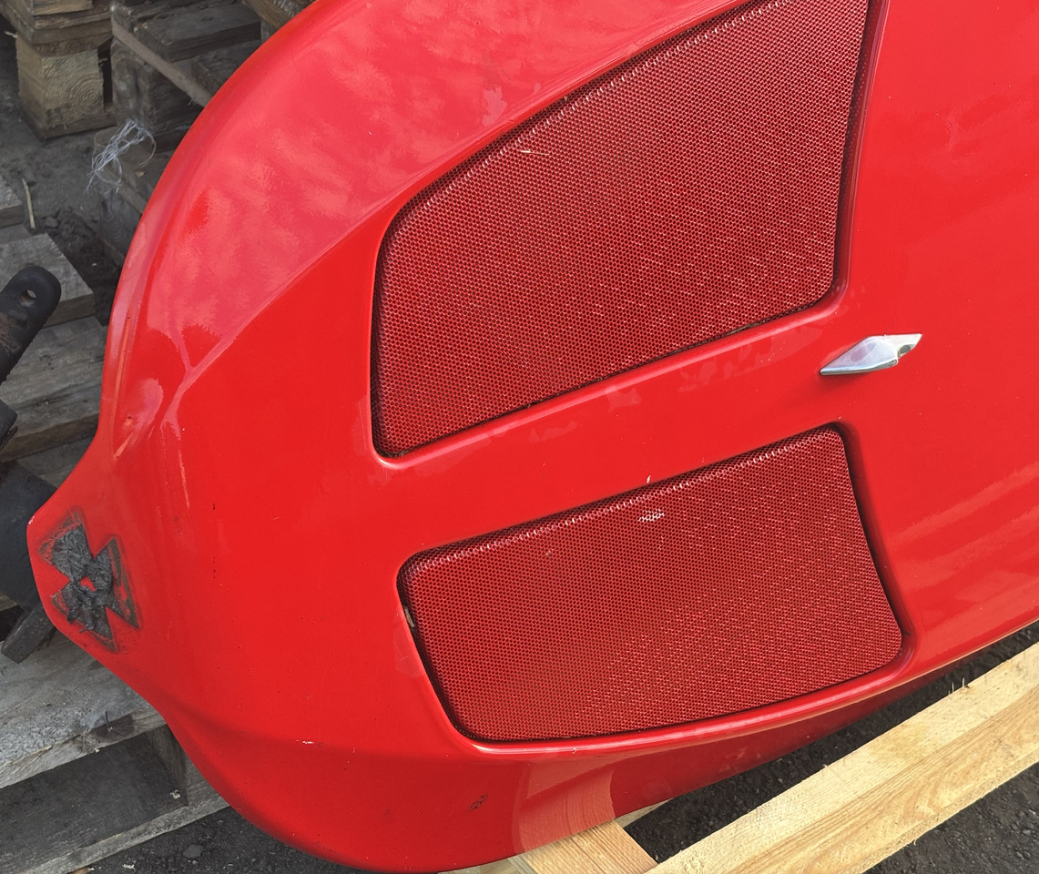 Massey Ferguson 5613 Maska - Carroceria e exterior para Máquina agrícola: foto 3 Massey Ferguson 5613 Maska - Carroceria e exterior para Máquina agrícola: foto 3