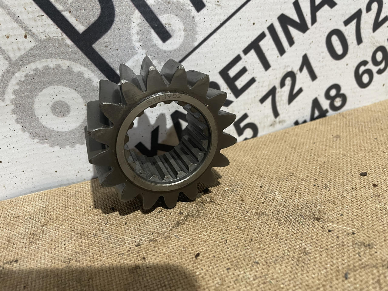 New Holland T6 T7 - koło zębate 5193952 - Transmissão para Máquina agrícola: foto 2 New Holland T6 T7 - koło zębate 5193952 - Transmissão para Máquina agrícola: foto 2