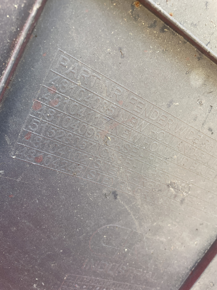 New Holland T7 - błotnik 47664342 - Para-lama para Máquina agrícola: foto 3 New Holland T7 - błotnik 47664342 - Para-lama para Máquina agrícola: foto 3