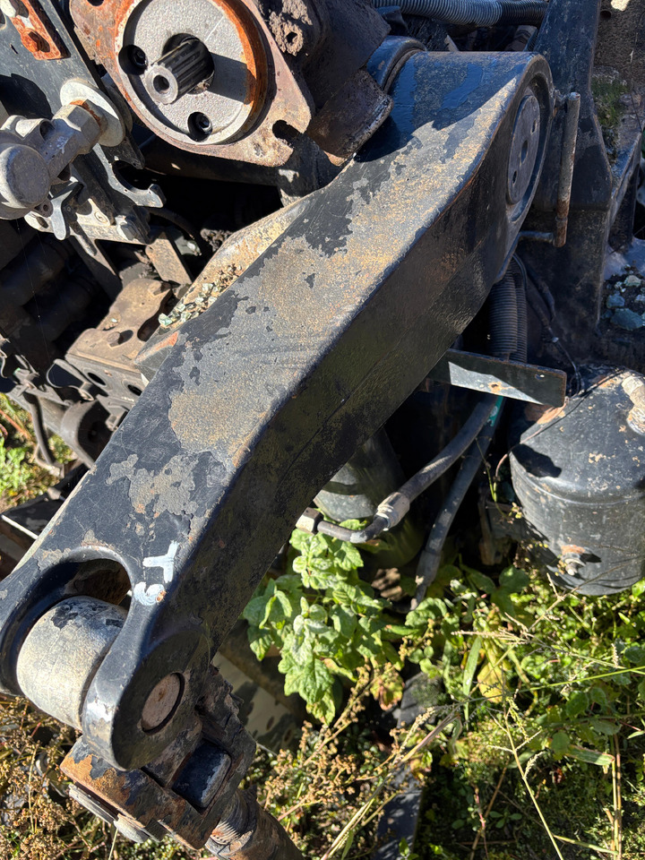 New Holland ramię podnośnika Rockshaft prawe 51694364 51694365 51694366 - Suspensão para Máquina agrícola: foto 1 New Holland ramię podnośnika Rockshaft prawe 51694364 51694365 51694366 - Suspensão para Máquina agrícola: foto 1