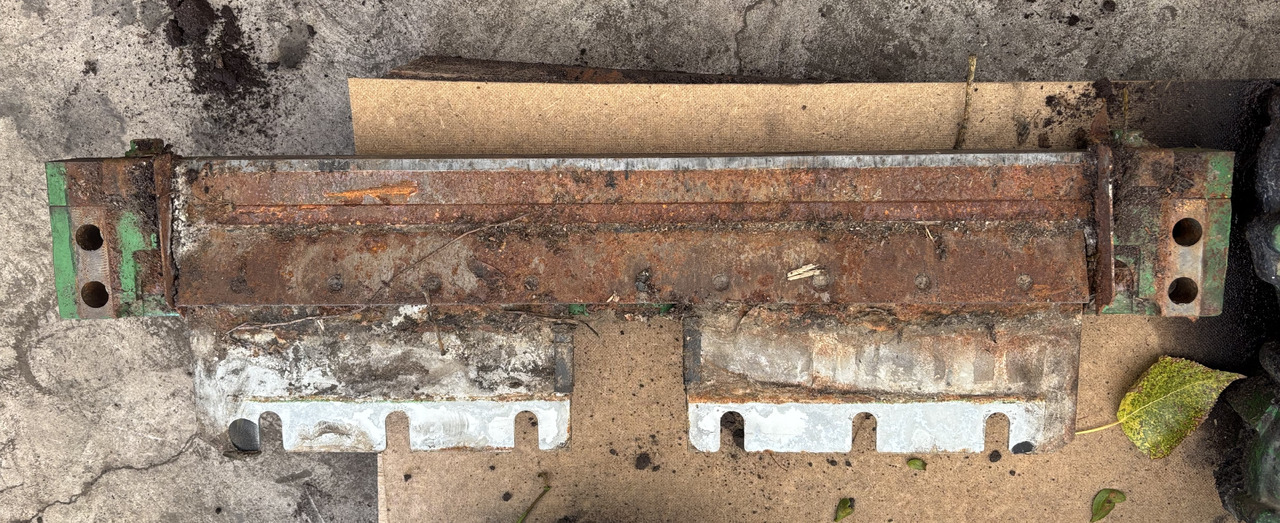 John Deere 8600 Belka mocowanie noży HXE142412 HXE142415 - Peça de reposição para Máquina agrícola: foto 2 John Deere 8600 Belka mocowanie noży HXE142412 HXE142415 - Peça de reposição para Máquina agrícola: foto 2