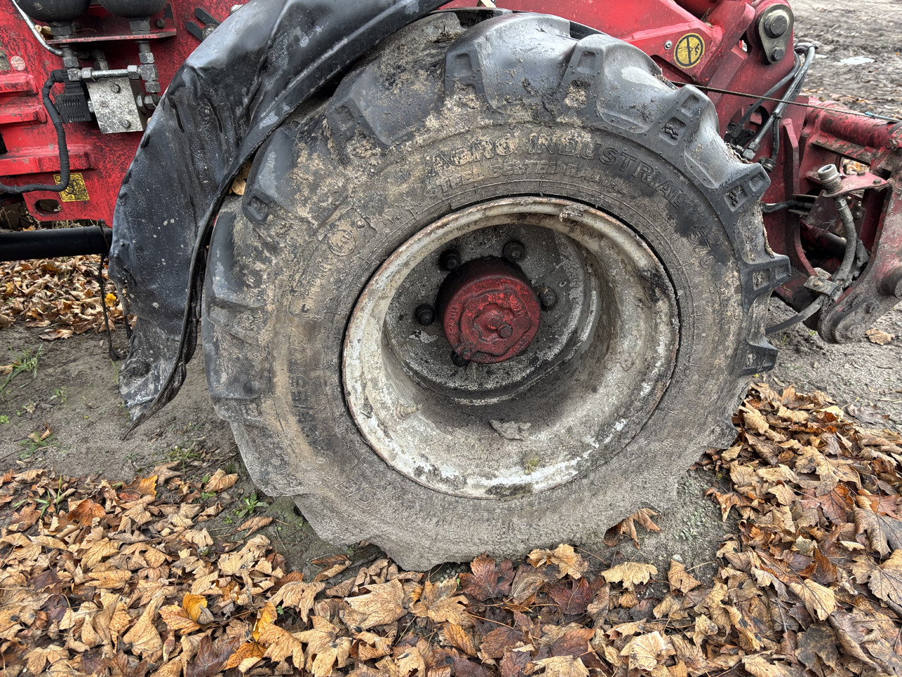 Schaffer 5680 T Felga Opona Koło Przednia Tylna Przód Tył CZĘŚCI - Jante para Máquina agrícola: foto 2 Schaffer 5680 T Felga Opona Koło Przednia Tylna Przód Tył CZĘŚCI - Jante para Máquina agrícola: foto 2