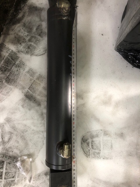 Siłownik skrętu VOLVO L30 L35 - Cilindro hidráulico para Pá carregadora de rodas: foto 2 Siłownik skrętu VOLVO L30 L35 - Cilindro hidráulico para Pá carregadora de rodas: foto 2