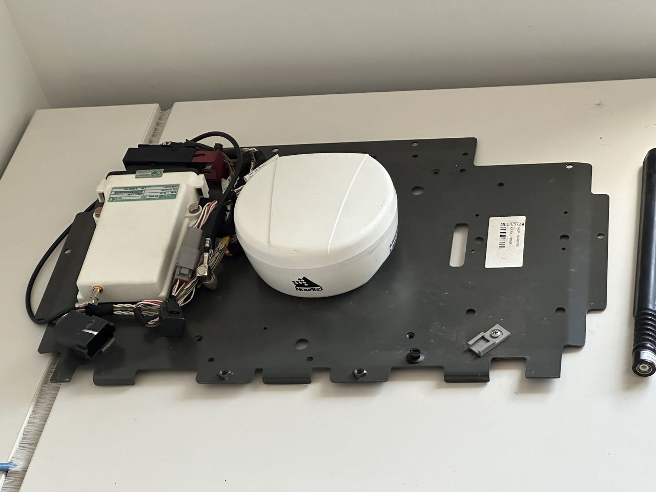 System nawigacyjny do Valtra Fendt Vario guide RTK Novatel - Sistema de navegação para Máquina agrícola: foto 1 System nawigacyjny do Valtra Fendt Vario guide RTK Novatel - Sistema de navegação para Máquina agrícola: foto 1