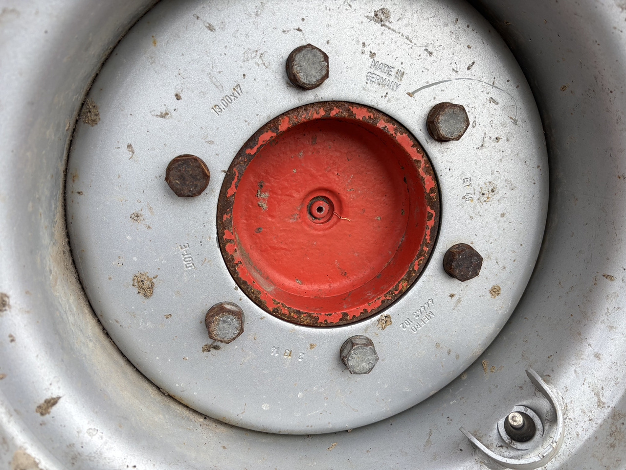 Weidemann 2006 2000rok Felga Opona Koło Przednia Tylna Przód Tył 13.00x17 CZĘŚCI - Jante para Máquina agrícola: foto 2 Weidemann 2006 2000rok Felga Opona Koło Przednia Tylna Przód Tył 13.00x17 CZĘŚCI - Jante para Máquina agrícola: foto 2