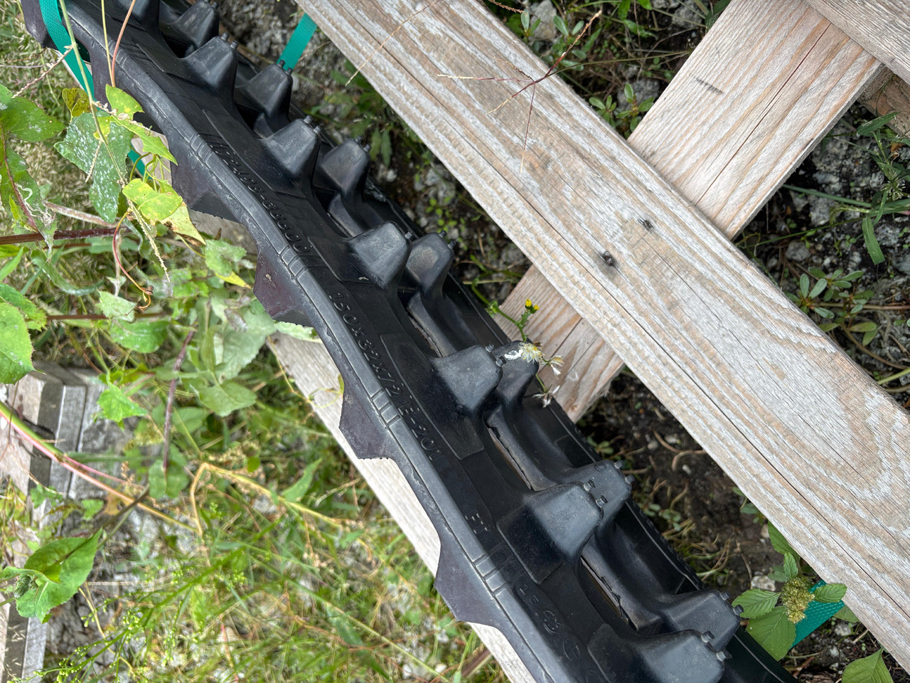 Yanmar SV05 SV05-A SV05-B Gąsienica Gumowa 172498-38600 150x32x72 - Rasto para Máquina de construção: foto 1 Yanmar SV05 SV05-A SV05-B Gąsienica Gumowa 172498-38600 150x32x72 - Rasto para Máquina de construção: foto 1