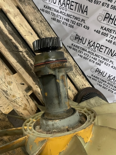 Odstawa wentylatora Liebherr D914/D916 , L04124 Liebherr L551 - Ventilador para Máquina de construção: foto 1 Odstawa wentylatora Liebherr D914/D916 , L04124 Liebherr L551 - Ventilador para Máquina de construção: foto 1