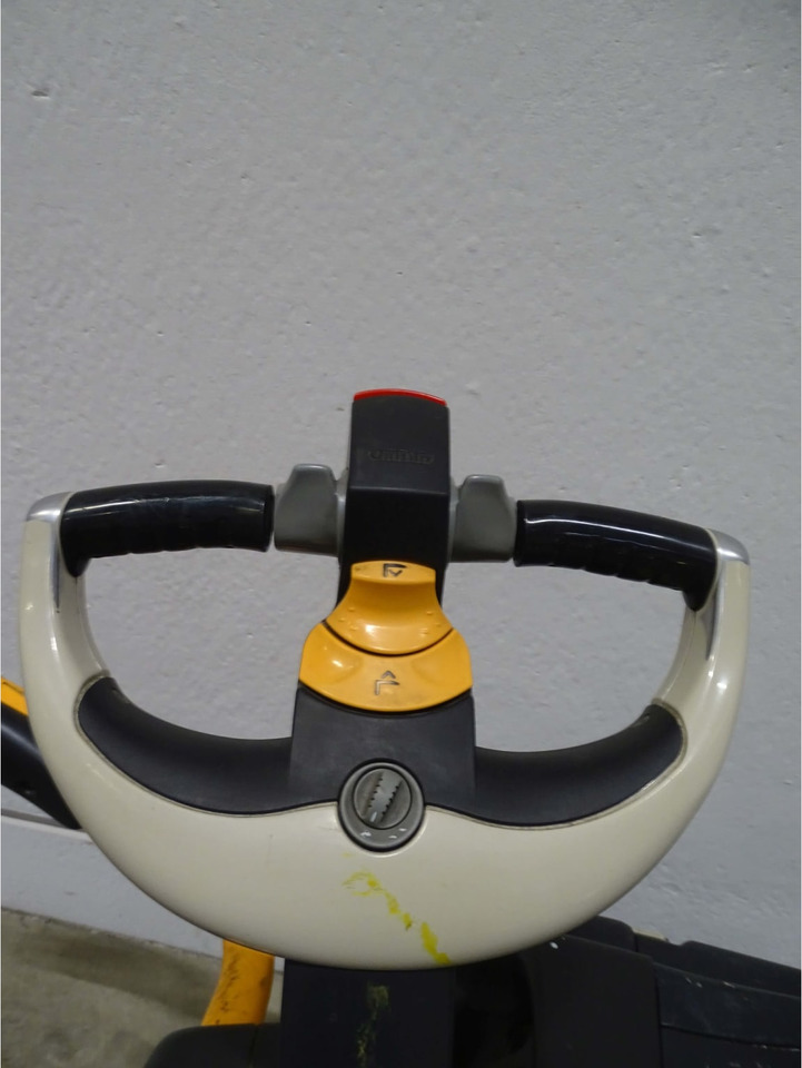 Crown WT3040 - Porta-palete: foto 4 Crown WT3040 - Porta-palete: foto 4