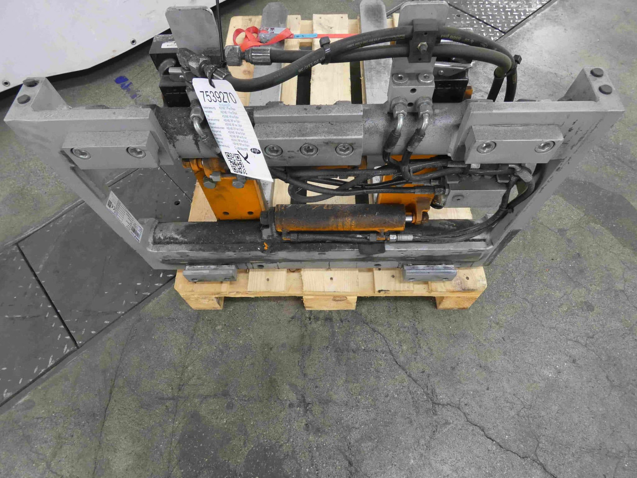 Durwen Fork positioner FEM 2 RZV25 - Equipamento para Equipamento de movimentação: foto 5 Durwen Fork positioner FEM 2 RZV25 - Equipamento para Equipamento de movimentação: foto 5