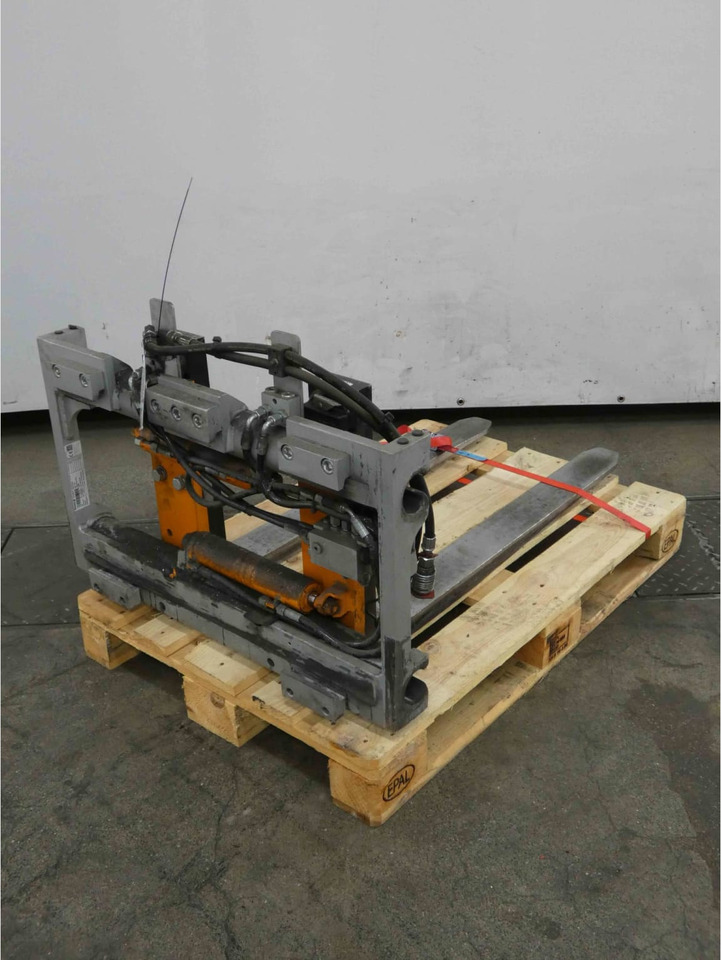 Durwen Fork positioner FEM 2 RZV25 - Equipamento para Equipamento de movimentação: foto 3 Durwen Fork positioner FEM 2 RZV25 - Equipamento para Equipamento de movimentação: foto 3