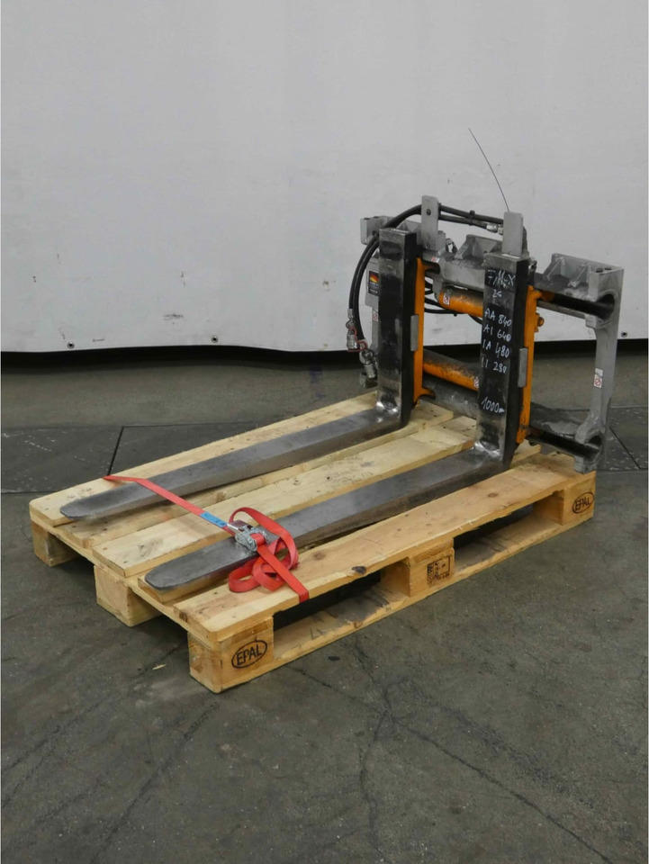 Durwen Fork positioner FEM 2 RZV25 - Equipamento para Equipamento de movimentação: foto 1 Durwen Fork positioner FEM 2 RZV25 - Equipamento para Equipamento de movimentação: foto 1