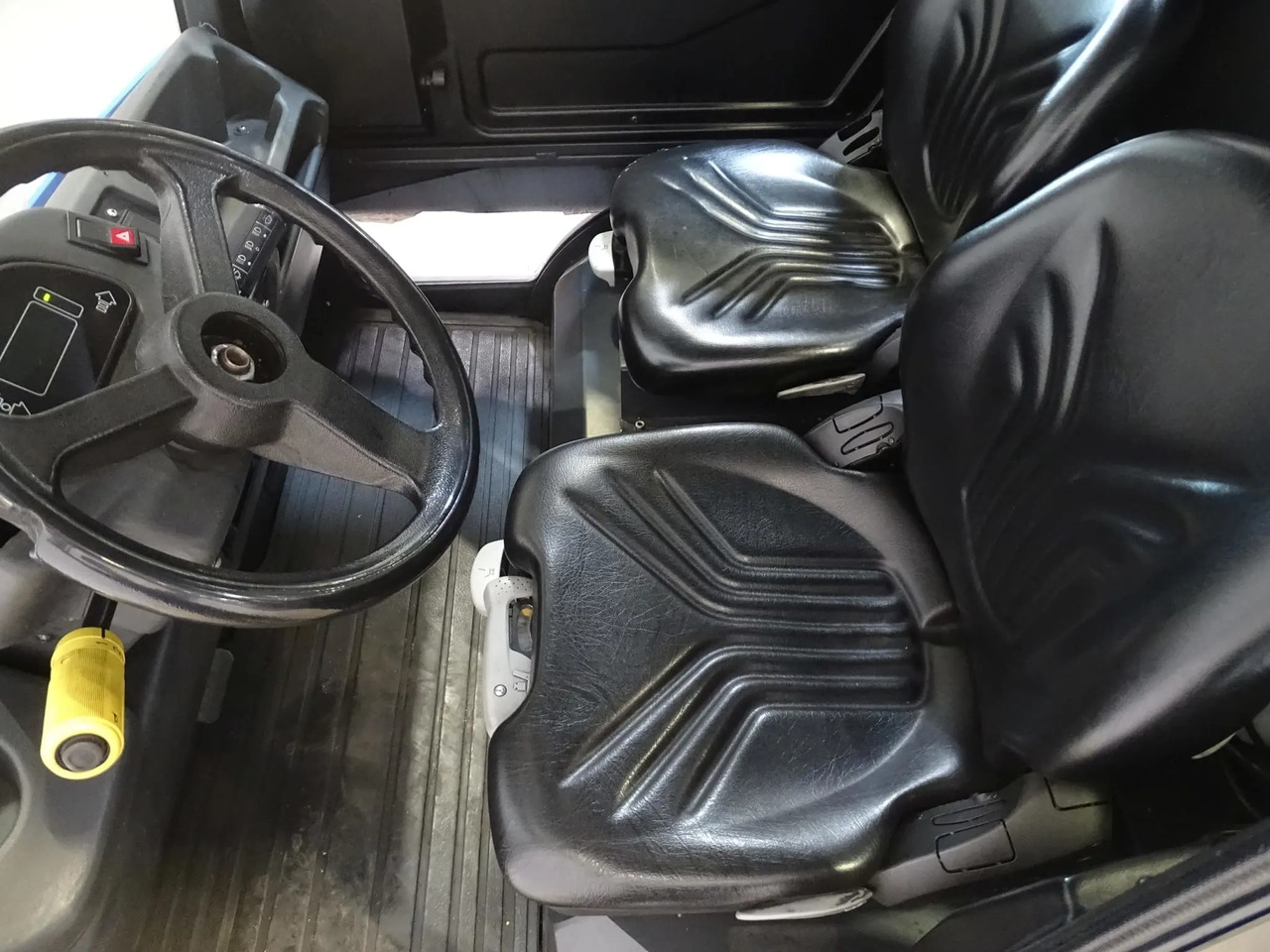 Linde P250 - Trator elétrics: foto 3 Linde P250 - Trator elétrics: foto 3