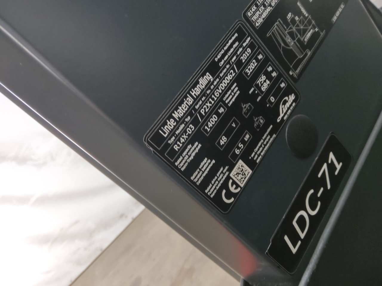 Linde R14X-03 - Empilhador retráctil: foto 2 Linde R14X-03 - Empilhador retráctil: foto 2