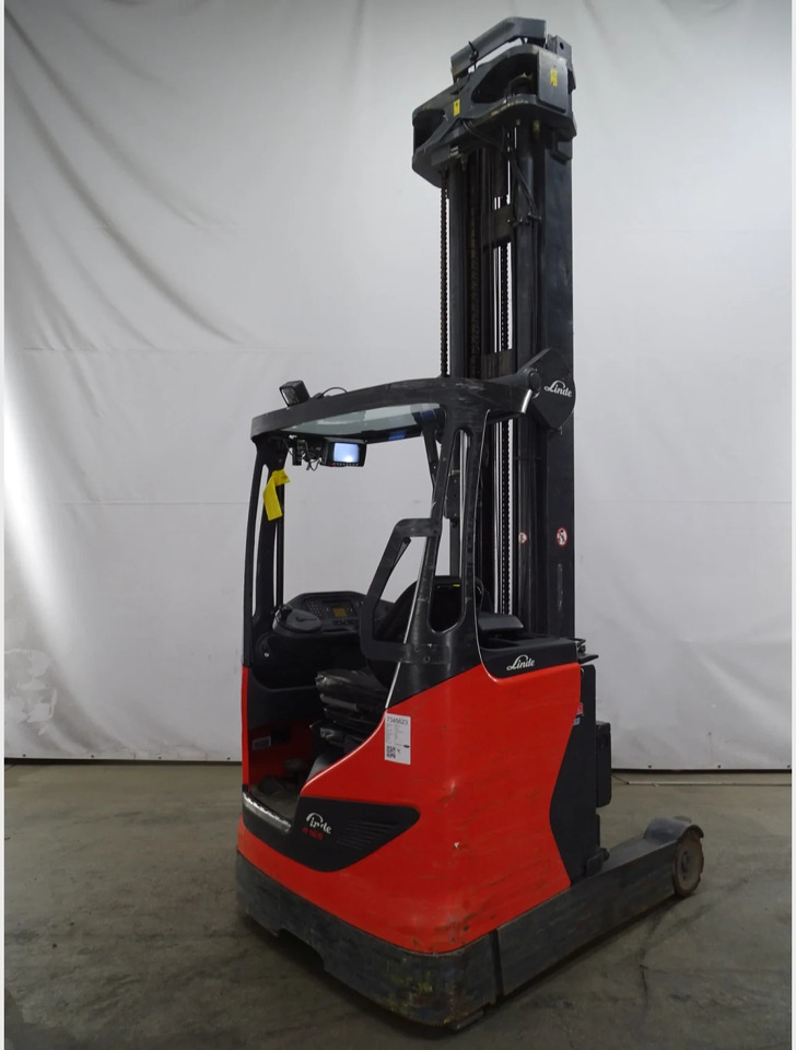 Linde R16HD-01 - Empilhador retráctil: foto 2 Linde R16HD-01 - Empilhador retráctil: foto 2