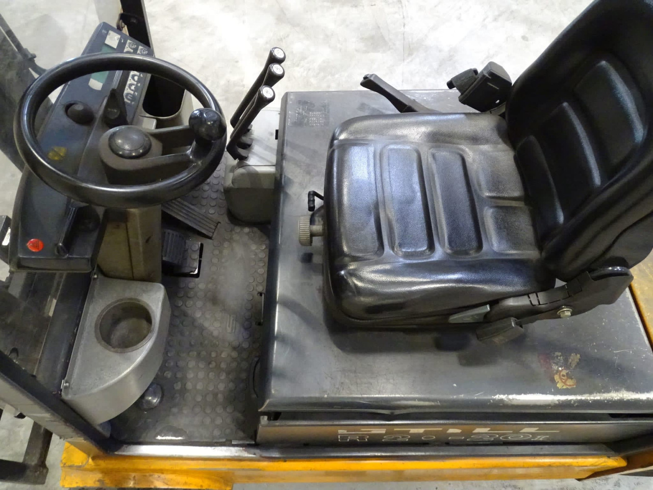 Package: 7521463 R20-20Pi & 7521464 R20-20Pi - Empilhador: foto 4 Package: 7521463 R20-20Pi & 7521464 R20-20Pi - Empilhador: foto 4