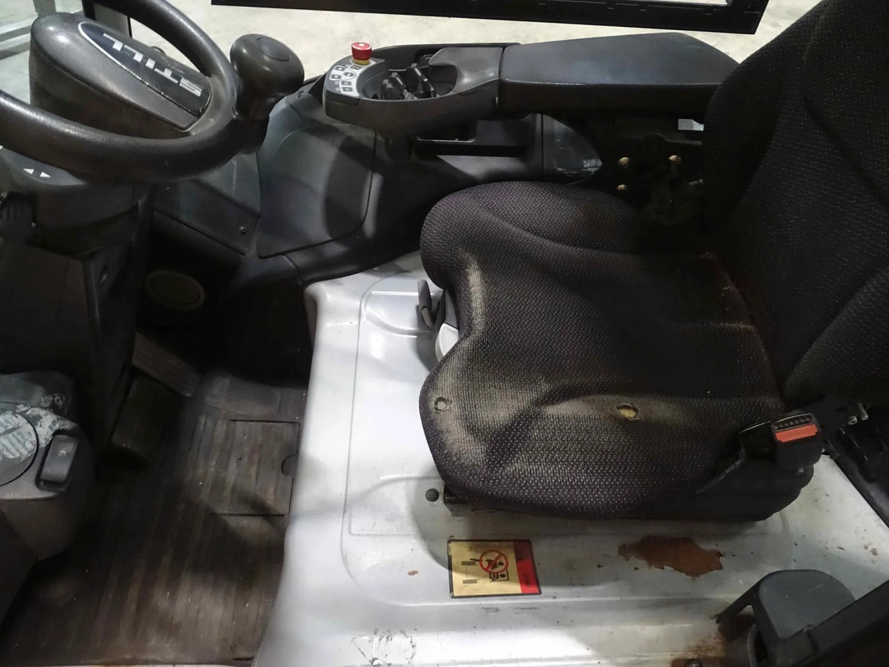 STILL RX60-35 - Empilhador elétrico: foto 3 STILL RX60-35 - Empilhador elétrico: foto 3