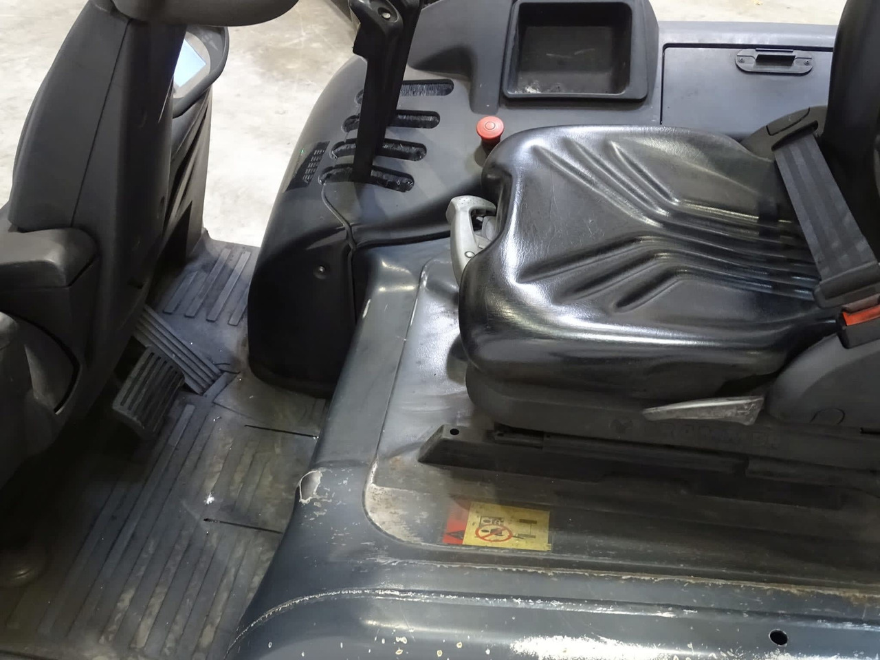 STILL RX60-45 - Empilhador elétrico: foto 3 STILL RX60-45 - Empilhador elétrico: foto 3