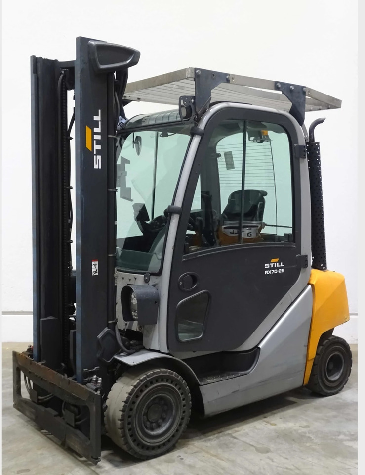 STILL RX70-25 - Empilhador a diesel: foto 1 STILL RX70-25 - Empilhador a diesel: foto 1