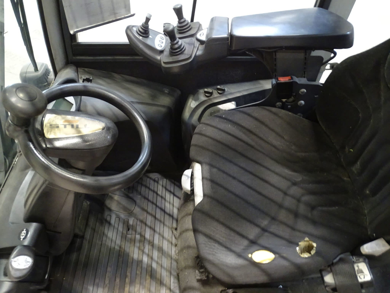 STILL RX70-50/600 - Empilhador a diesel: foto 4 STILL RX70-50/600 - Empilhador a diesel: foto 4