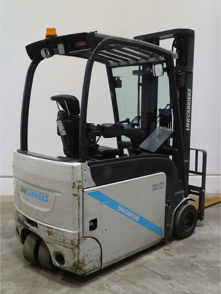 Unicarriers AG2N1L20Q - Empilhador elétrico: foto 3 Unicarriers AG2N1L20Q - Empilhador elétrico: foto 3