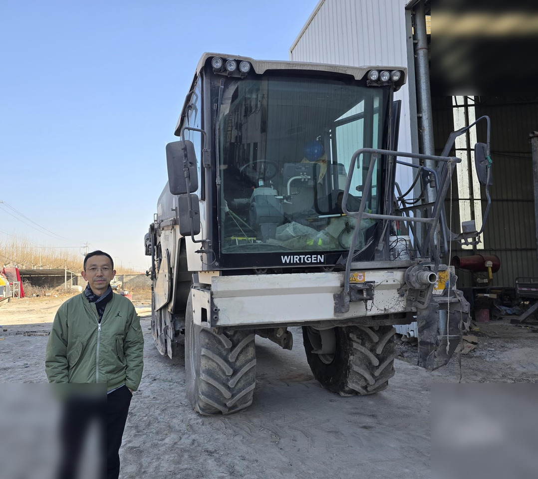 2016 WIRTGEN WR200 - Estabilizador de solos: foto 1 2016 WIRTGEN WR200 - Estabilizador de solos: foto 1