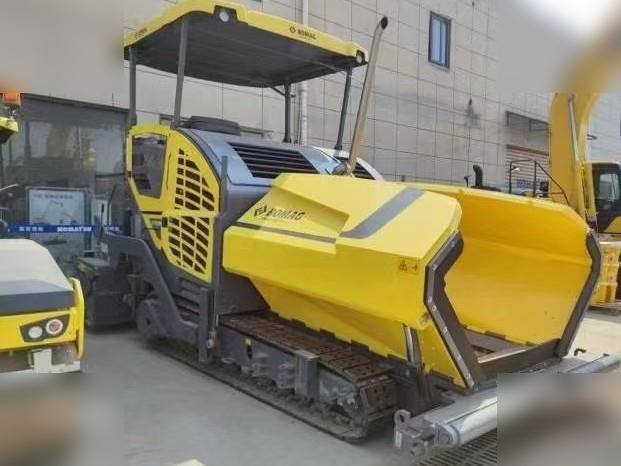 2021 BOMAG BF880C - Acabadora: foto 2 2021 BOMAG BF880C - Acabadora: foto 2