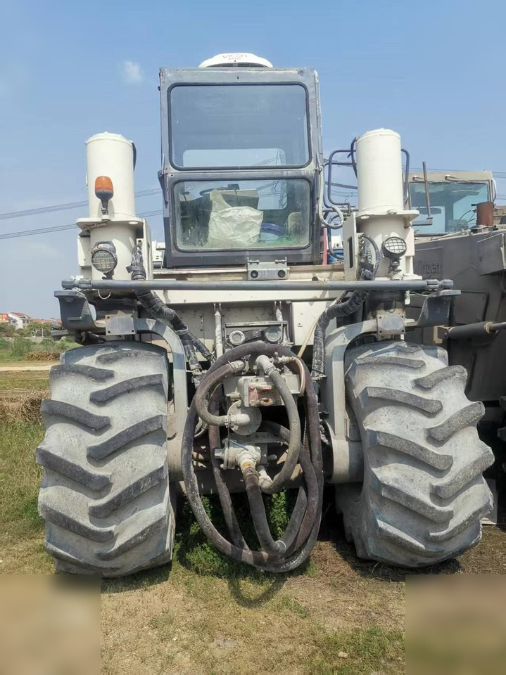 WIRTGEN WR2500 - Estabilizador de solos: foto 3 WIRTGEN WR2500 - Estabilizador de solos: foto 3