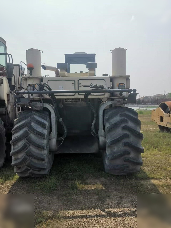 WIRTGEN WR2500 - Estabilizador de solos: foto 5 WIRTGEN WR2500 - Estabilizador de solos: foto 5