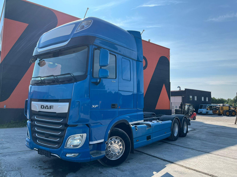 DAF XF 530 6x2 CHASSIS L=6120 mm - Camião chassi: foto 2 DAF XF 530 6x2 CHASSIS L=6120 mm - Camião chassi: foto 2