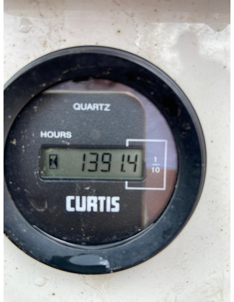 Semi-reboque transportador de contêineres/ Caixa móvel HAMMAR 160S + POWERPACK PERKINS DIESEL: foto 20 Semi-reboque transportador de contêineres/ Caixa móvel HAMMAR 160S + POWERPACK PERKINS DIESEL: foto 20