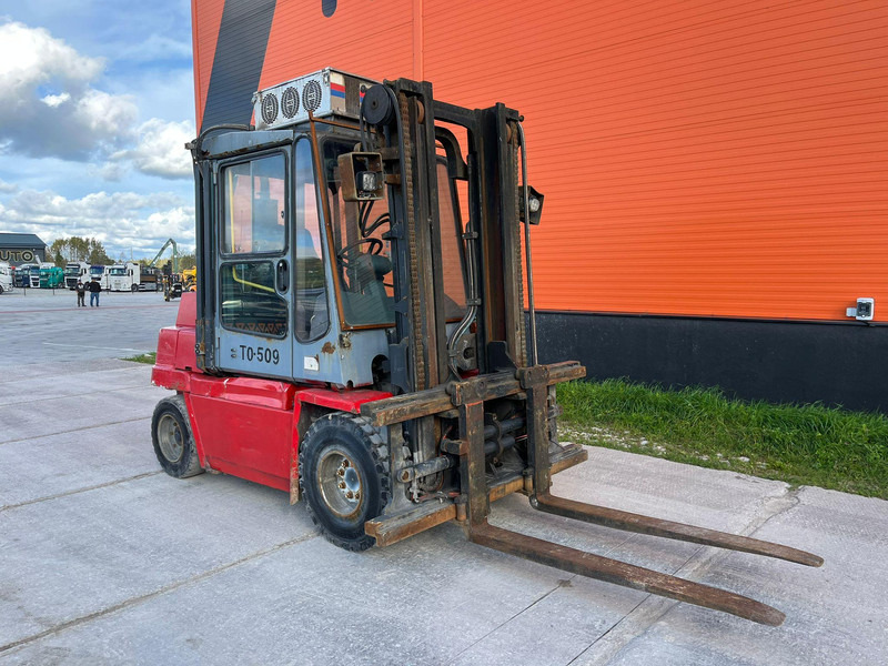 Kalmar DCD 50-6H Rated capacity: 5000 kg / Lifting height: 4000 mm - Empilhador a diesel: foto 4 Kalmar DCD 50-6H Rated capacity: 5000 kg / Lifting height: 4000 mm - Empilhador a diesel: foto 4