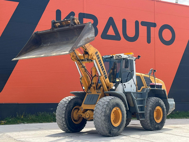 Liebherr L 550 4X4 AC / CENTRL LUBRICATION / SCALES - Pá carregadora de rodas: foto 1 Liebherr L 550 4X4 AC / CENTRL LUBRICATION / SCALES - Pá carregadora de rodas: foto 1