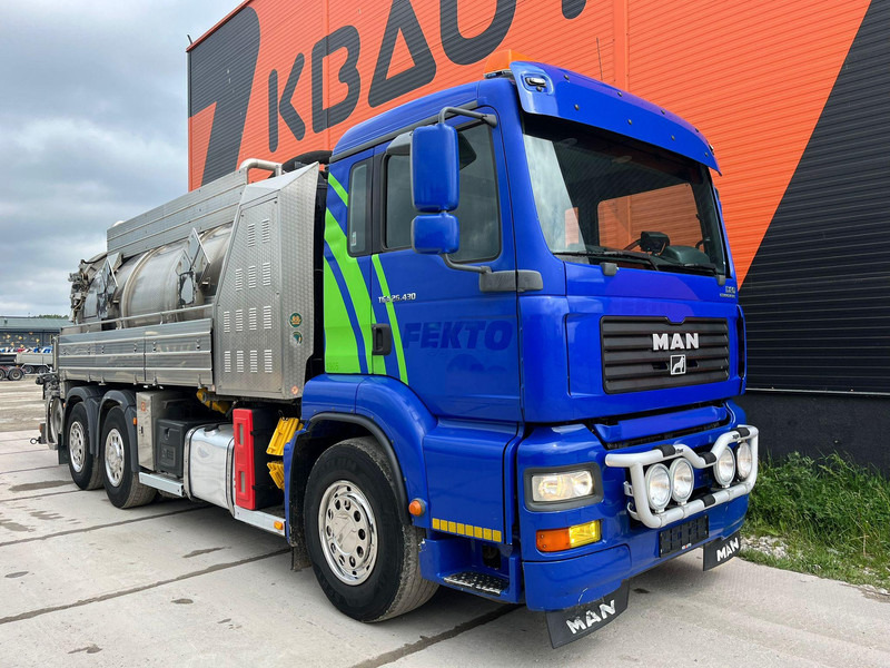 MAN TGA 26.430 6x2*4 TANK 13700 l / VACUUM MORO PM200R - 2283 hours / PRESSURE Pratissoli KF38 - 40 l/min - 150 bar - Caminhão limpa fossa: foto 3 MAN TGA 26.430 6x2*4 TANK 13700 l / VACUUM MORO PM200R - 2283 hours / PRESSURE Pratissoli KF38 - 40 l/min - 150 bar - Caminhão limpa fossa: foto 3