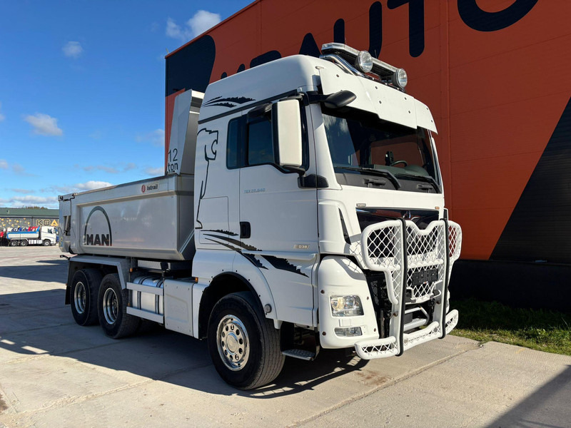 MAN TGX 26.640 6x4 FULL STEEL / INTARDER / BOX L=4667 mm - Camião basculante: foto 4 MAN TGX 26.640 6x4 FULL STEEL / INTARDER / BOX L=4667 mm - Camião basculante: foto 4
