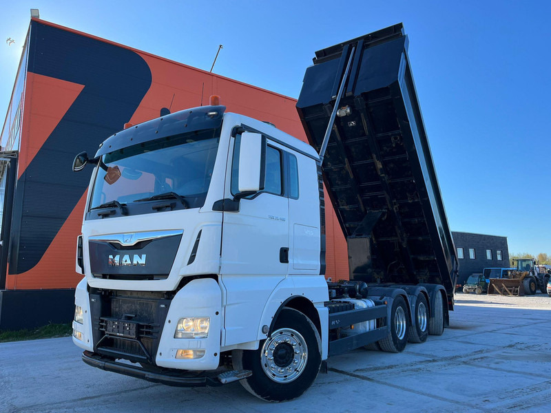 MAN TGX 35.480 8x4*4 BOX L=6105 mm - Camião basculante: foto 2 MAN TGX 35.480 8x4*4 BOX L=6105 mm - Camião basculante: foto 2
