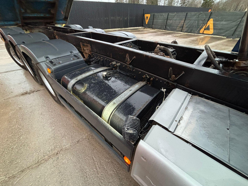 Camião basculante MAN TGX 35.480 8x4*4 BOX L=6900 mm: foto 15 Camião basculante MAN TGX 35.480 8x4*4 BOX L=6900 mm: foto 15