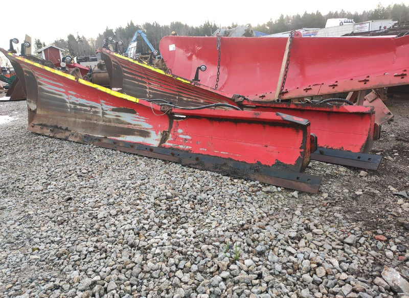 Mählers SP14/45B SIDE WING PLOW / KÜLJE SAHK - Veículo limpa-neves: foto 1 Mählers SP14/45B SIDE WING PLOW / KÜLJE SAHK - Veículo limpa-neves: foto 1