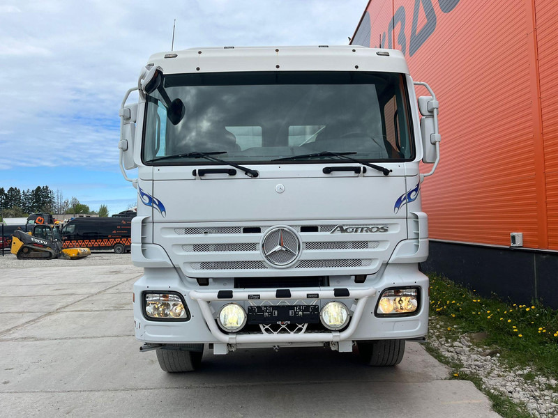 Mercedes-Benz Actros 3241 8x4 MSM 9M 10m3 / FULL STEEL / HUB REDUCTION / CHUTE - Camião betoneira: foto 3 Mercedes-Benz Actros 3241 8x4 MSM 9M 10m3 / FULL STEEL / HUB REDUCTION / CHUTE - Camião betoneira: foto 3