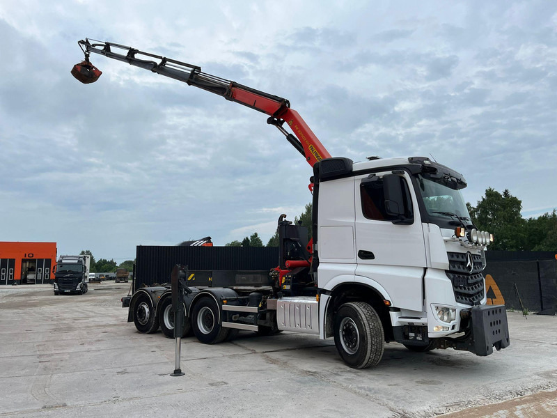 Mercedes-Benz Arocs 3242 8x4 PK22002 / RETARDER / SNOW PLOW EQUIPMENT / GRAPPLE - Camião polibenne, Camião grua: foto 5 Mercedes-Benz Arocs 3242 8x4 PK22002 / RETARDER / SNOW PLOW EQUIPMENT / GRAPPLE - Camião polibenne, Camião grua: foto 5