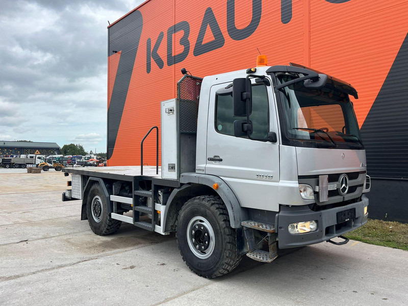Mercedes-Benz Atego 1018 4x4 ONLY 32281 km ! / FULL STEEL / DRUM BRAKES - Camião de caixa aberta/ Plataforma: foto 4 Mercedes-Benz Atego 1018 4x4 ONLY 32281 km ! / FULL STEEL / DRUM BRAKES - Camião de caixa aberta/ Plataforma: foto 4