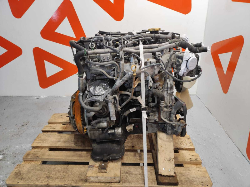 Nissan NT 400 CABSTAR ENGINE YD25DDTI / LOW MILEAGE - Motor para Camião: foto 3 Nissan NT 400 CABSTAR ENGINE YD25DDTI / LOW MILEAGE - Motor para Camião: foto 3