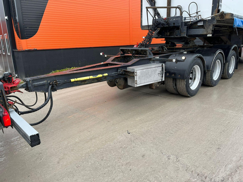 Locação financeira de PARATOR ST 24-27 / DOLLY SD 27 BOX L=8935 mm PARATOR ST 24-27 / DOLLY SD 27 BOX L=8935 mm: foto 8 Locação financeira de PARATOR ST 24-27 / DOLLY SD 27 BOX L=8935 mm PARATOR ST 24-27 / DOLLY SD 27 BOX L=8935 mm: foto 8