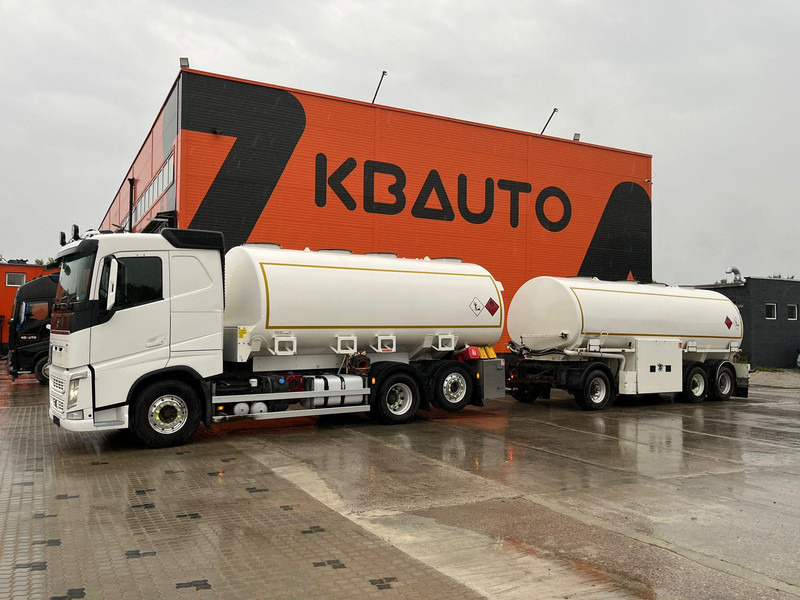 ROHR ANH-A-ZE 26 TOTAL CAPACITY 29900 I / 8250+6750+6850+8050 I - Reboque cisterna: foto 2 ROHR ANH-A-ZE 26 TOTAL CAPACITY 29900 I / 8250+6750+6850+8050 I - Reboque cisterna: foto 2