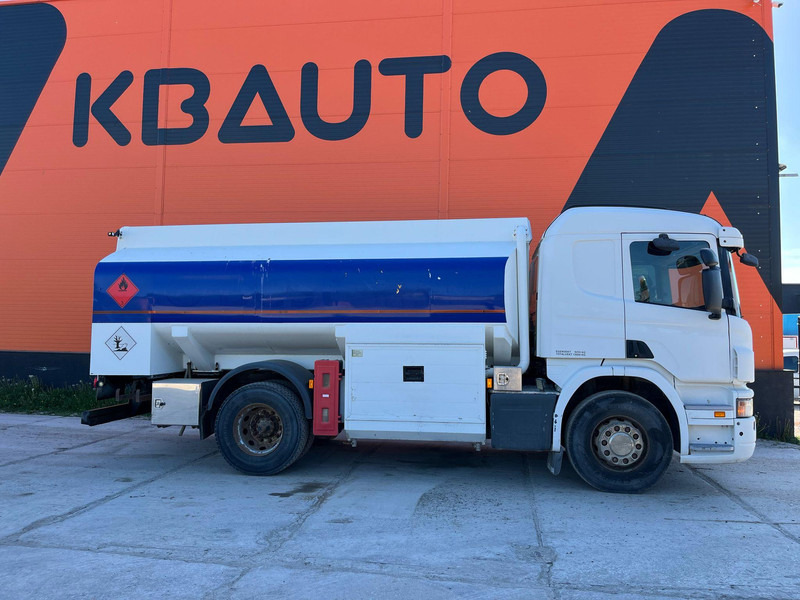 Scania P 320 4x2 TANK 11000 l / 2000 + 3000 + 3000 + 3000 l - Camião cisterna: foto 4 Scania P 320 4x2 TANK 11000 l / 2000 + 3000 + 3000 + 3000 l - Camião cisterna: foto 4